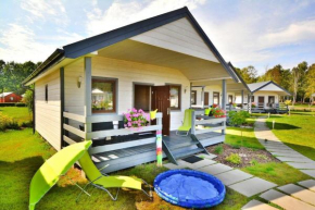 Comfortable holiday houses with pool, whirlpool